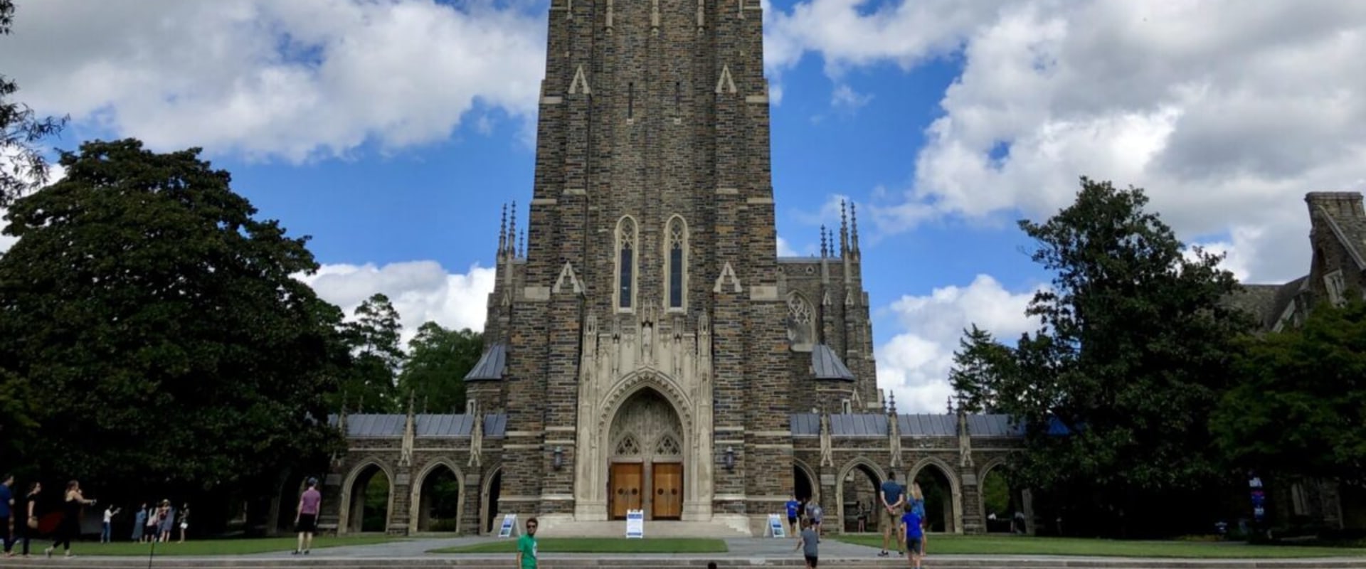 The Evolution of Church Architecture in Northeastern North Carolina